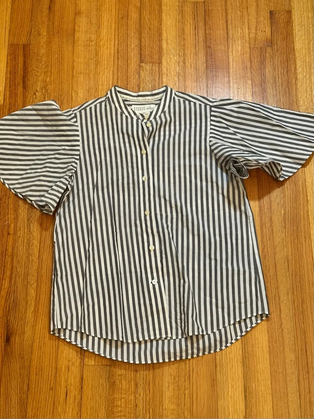 Kate Spade Broome Street Stripe Flutter Sleeve Button Down Shirt size S (j6) - Picture 1 of 11